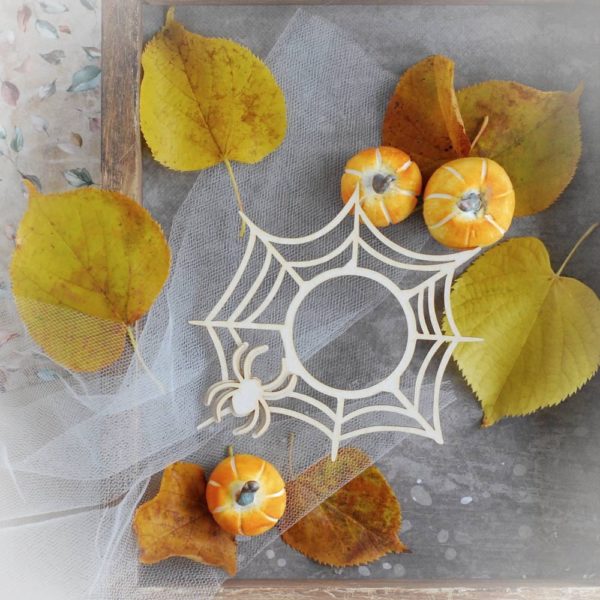 halloween spide wed frame with spider decorative laser cut chipboard