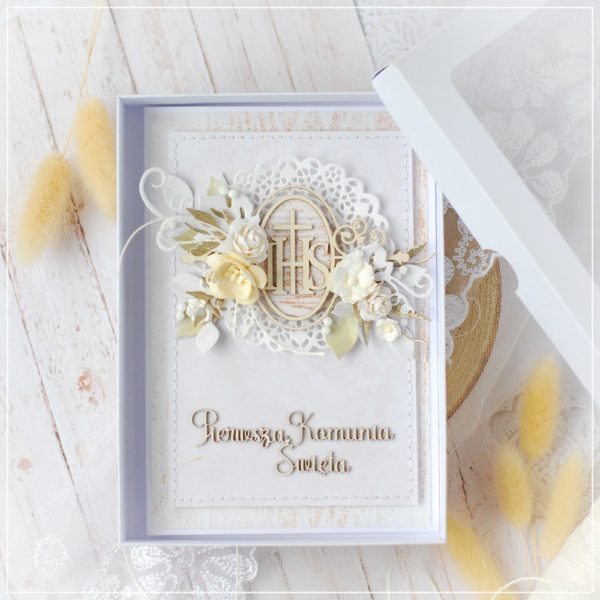 luxury handmade first holy communion card in polish with ihs frame