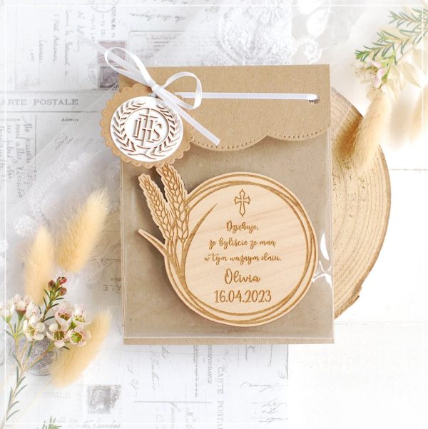 personalised wooden first holy communion magnet favour podziekowania komunijne