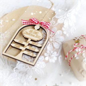 personalised wooden engraved family christmas tree ornament decoration