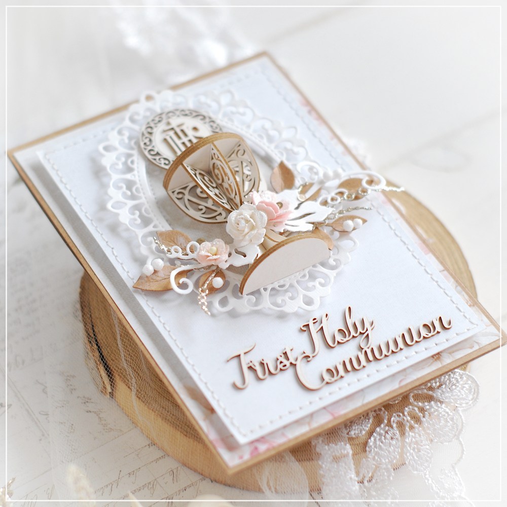 bloomar-designs-handmade-personalised-first-holy-communion-card-in-box-decorated-with-3d-chalice-4c